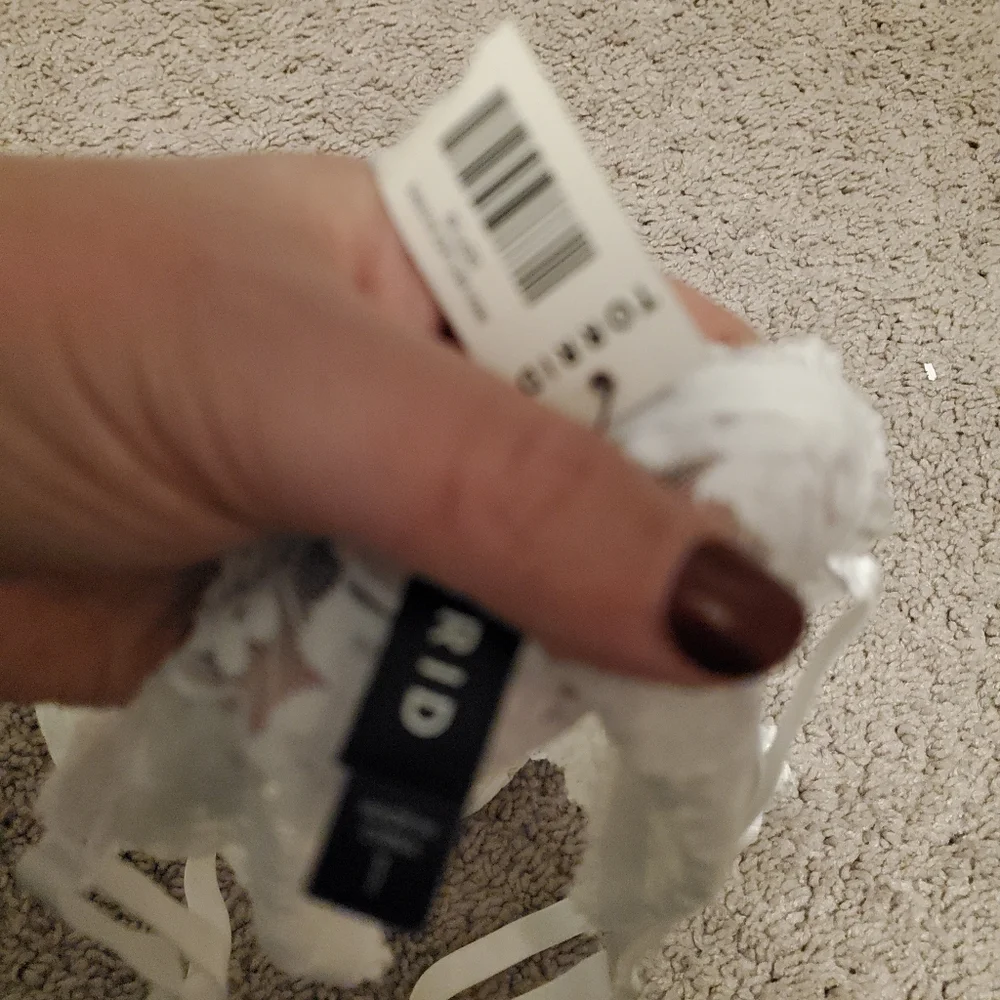 Torrid Elegant White Lace Bralette Size 1X - Picture 3 of 5